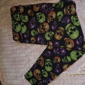 Lularoe skull leggings